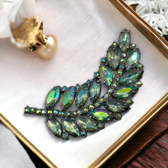 Vintage Austria Czech Aurora Borealis Rhinestone Feather Leaf Brooch Pin